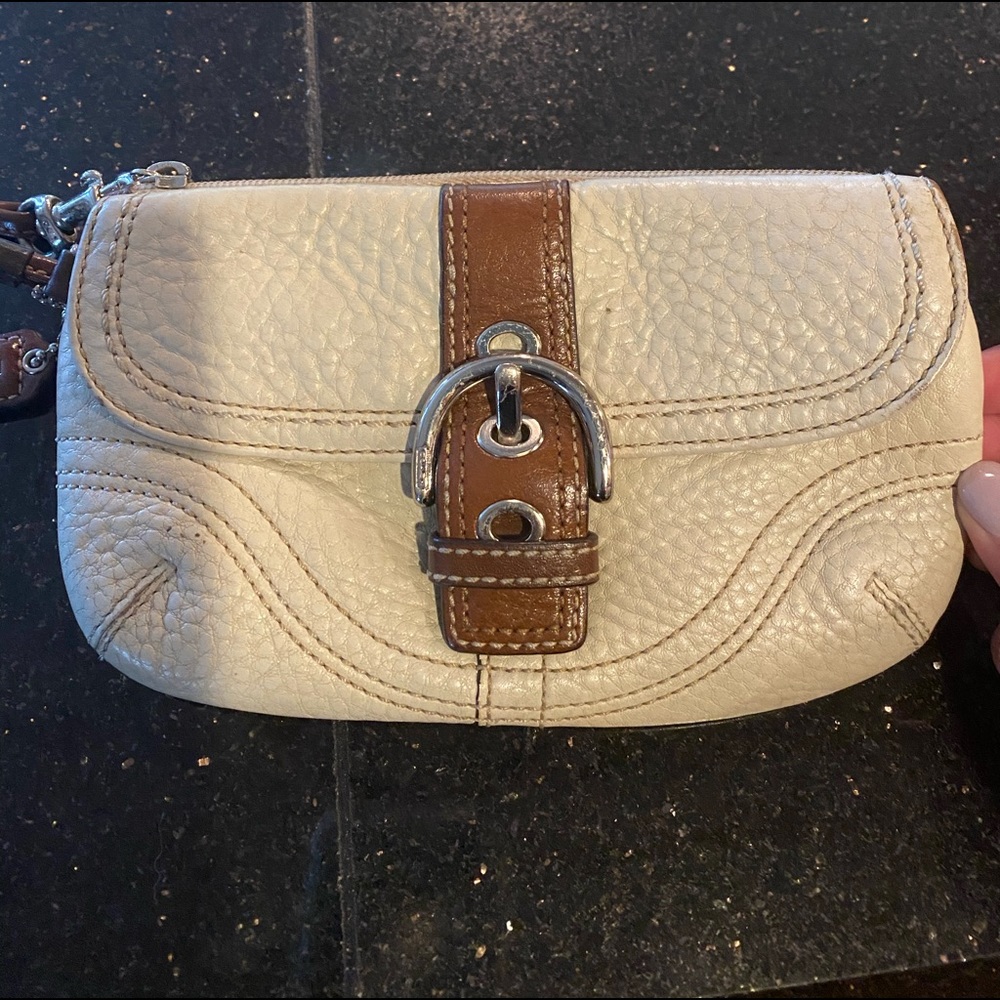 Wristlet